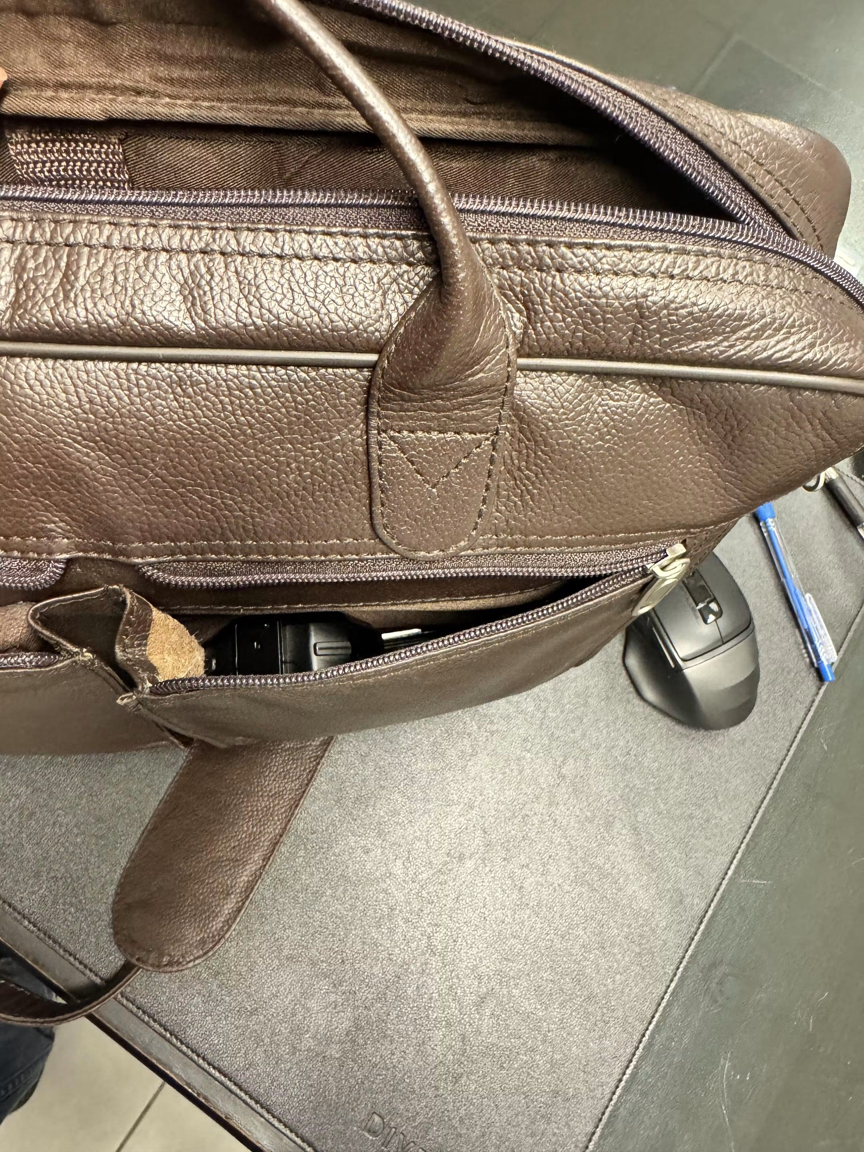The Ultimate Leather Breifcase Bag-Dark Brown
