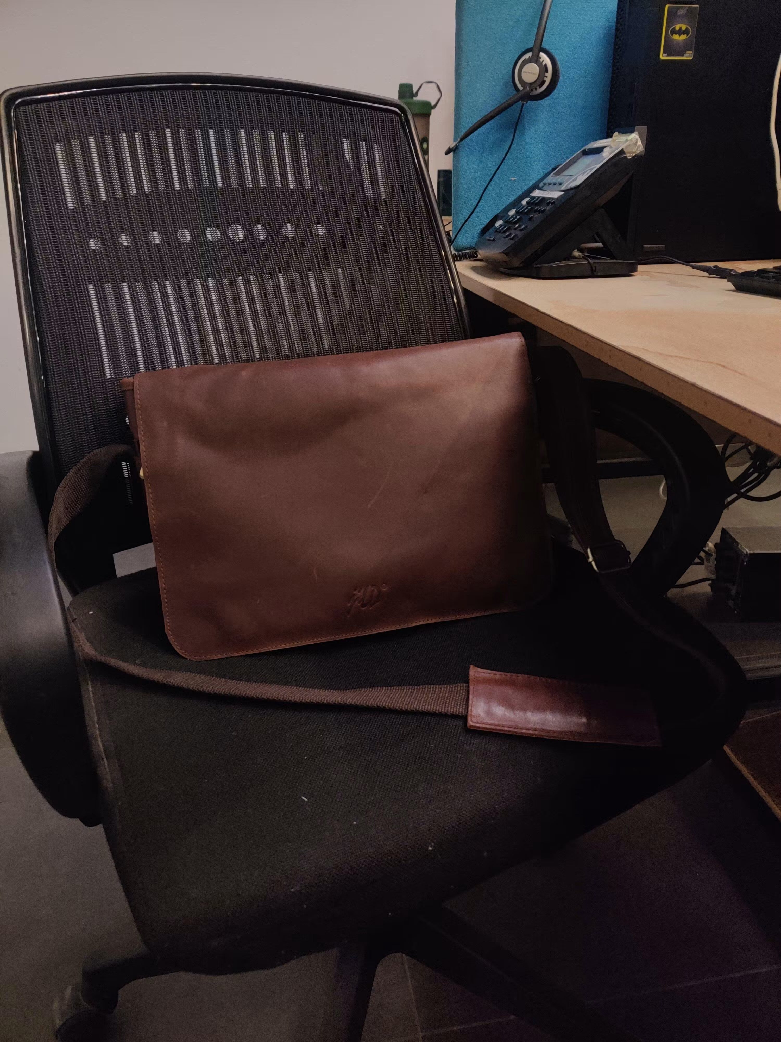 Jild Classic Satchel Vintage Leather Messenger Bag (Vintage Brown)